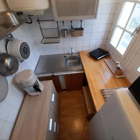 Daire T2 Lumineux En Centre-ville De La Roche-posay, Proche Thermes, Avec Wi-fi, Lave-vaisselle Et Lave-linge - Fr-1-541-85 *